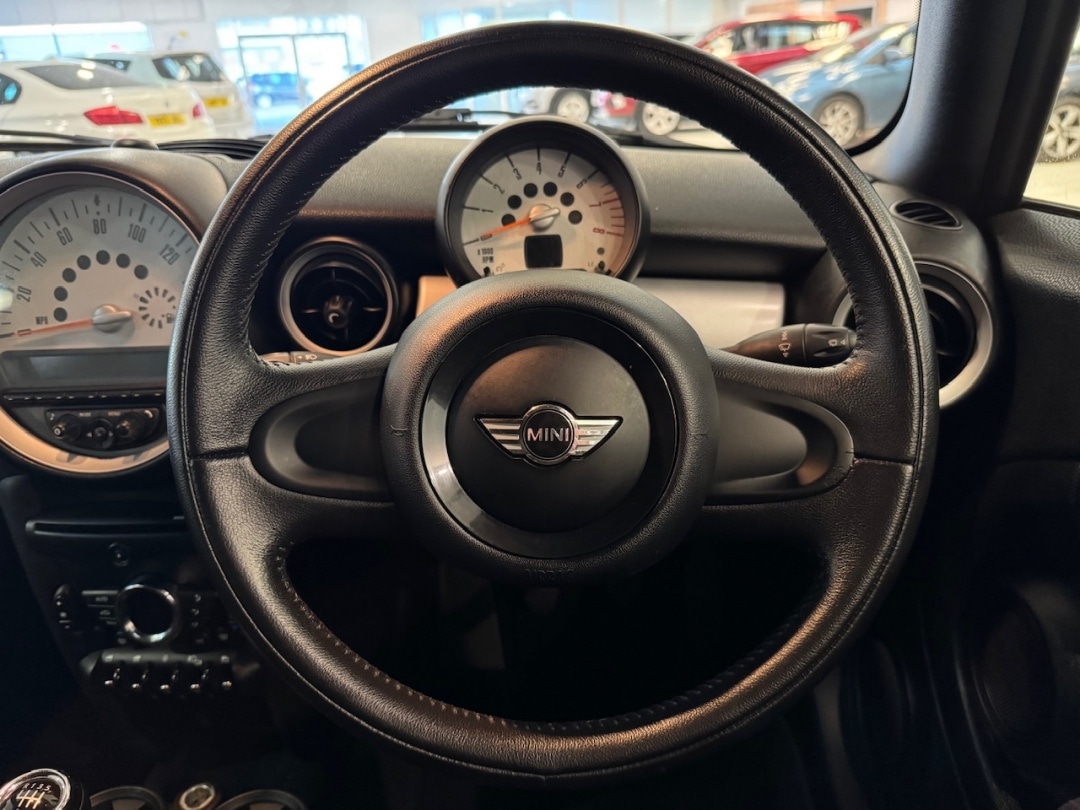 Used MINI Convertible 2012 for sale - 76791635: Photo 18