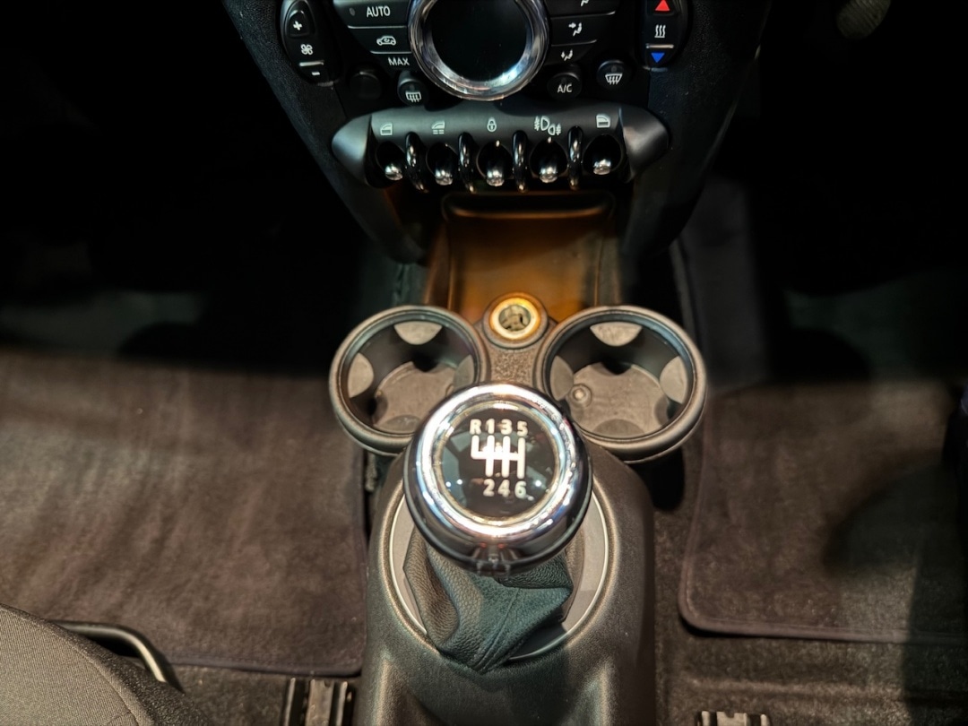 Used MINI Convertible 2012 for sale - 76791635: Photo 21