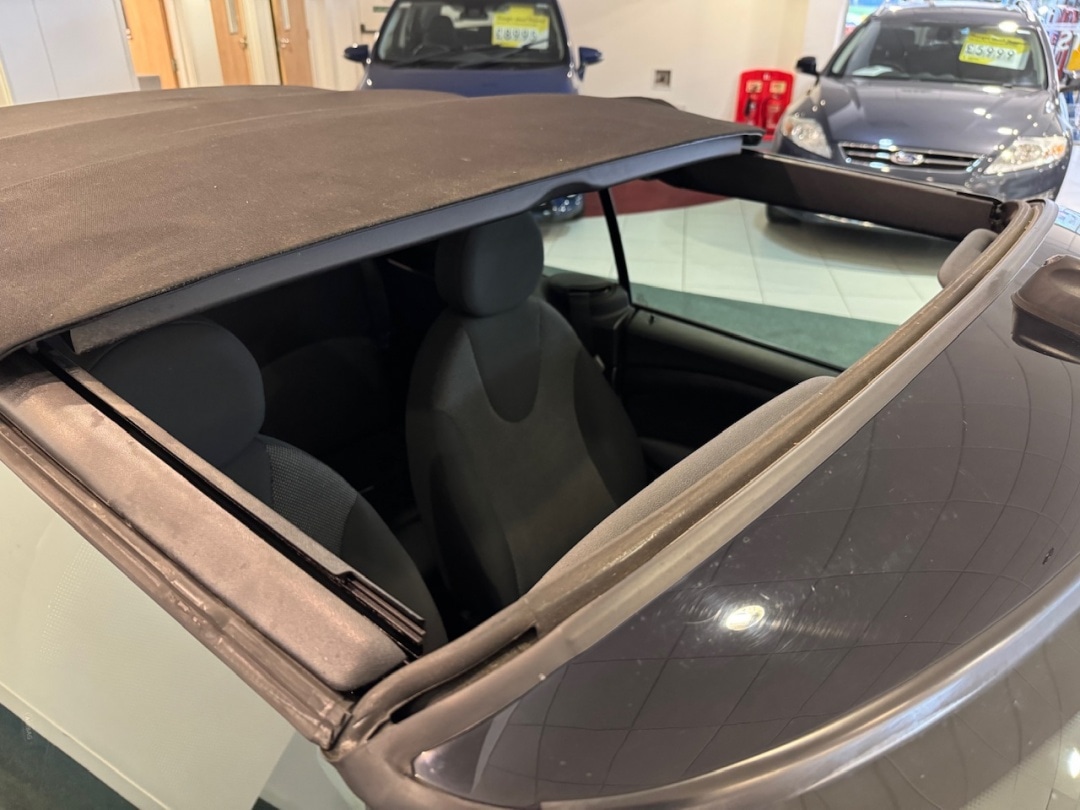 Used MINI Convertible 2012 for sale - 76791635: Photo 22