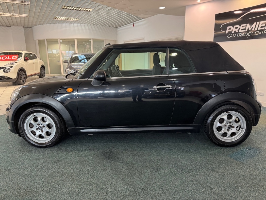 Used MINI Convertible 2012 for sale - 76791635: Photo 3