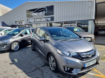 Used Honda Jazz 2017 for sale - 76105287: Photo 2