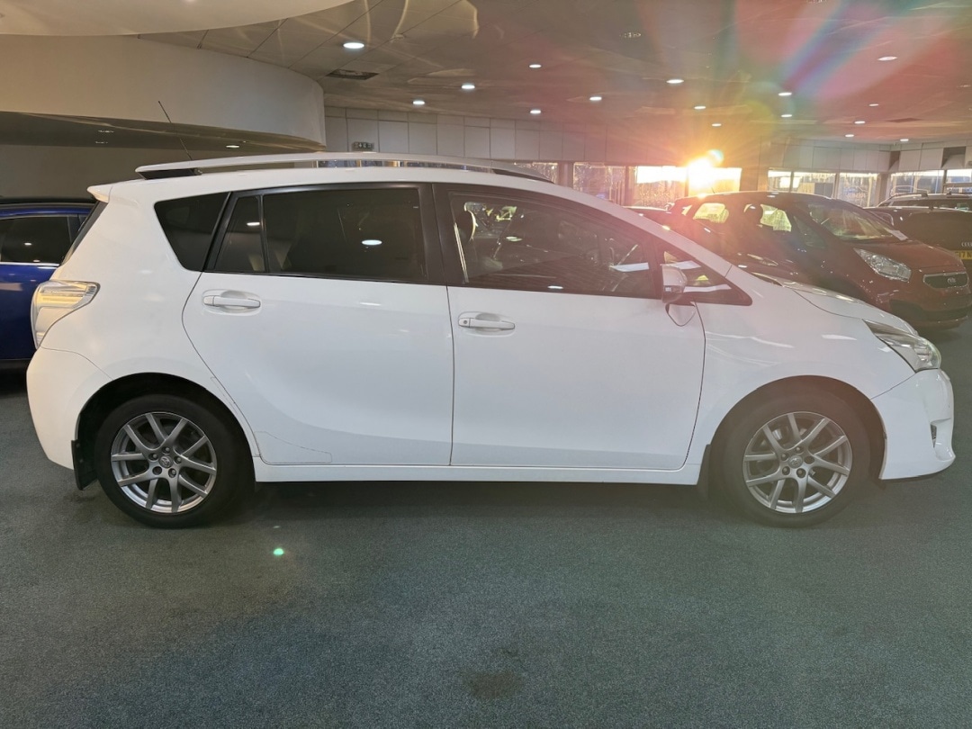 Used Toyota Verso 2013 for sale - 77445769: Photo 6