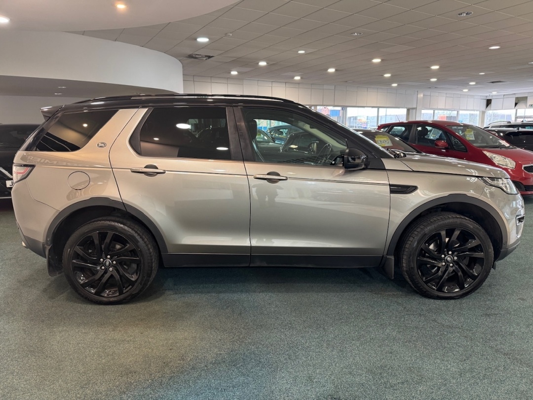 Used Land Rover Discovery Sport 2016 for sale - 77487122: Photo 5