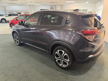 Used Honda HR-V 2018 for sale - 79641404: Photo