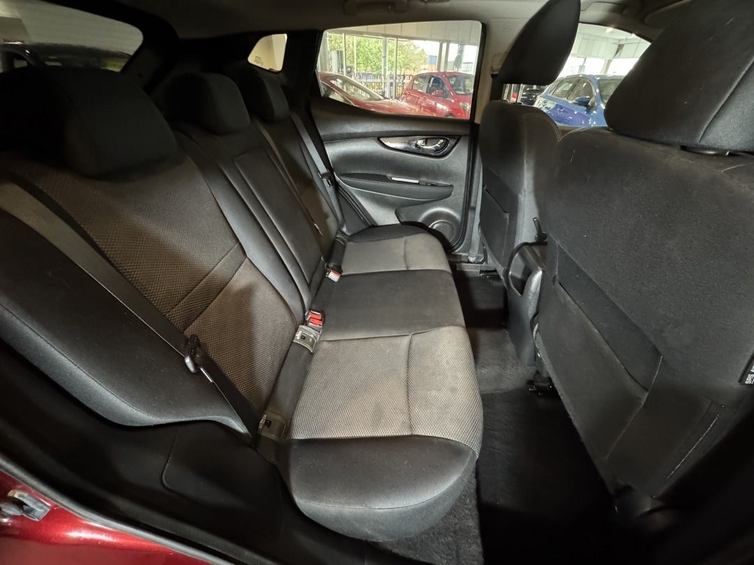 Used Nissan Qashqai 2015 for sale - 76209967: Photo 18