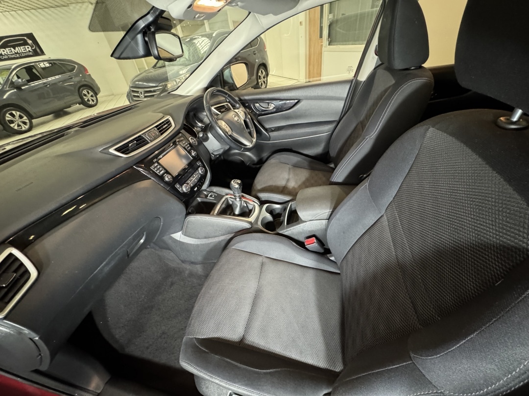 Used Nissan Qashqai 2015 for sale - 76209967: Photo 19