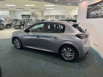 Used Peugeot 208 undefined for sale - 78329881: Photo