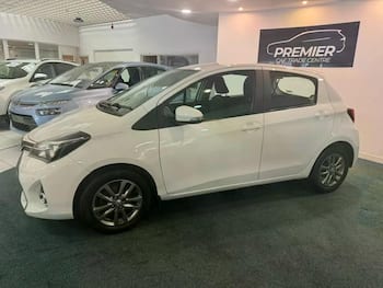 Used Toyota Yaris 2016 for sale - 79851972: Photo