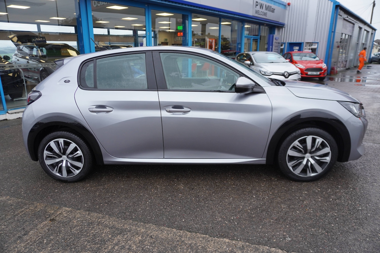 Used Peugeot 208 for sale - 77223327: Photo 2