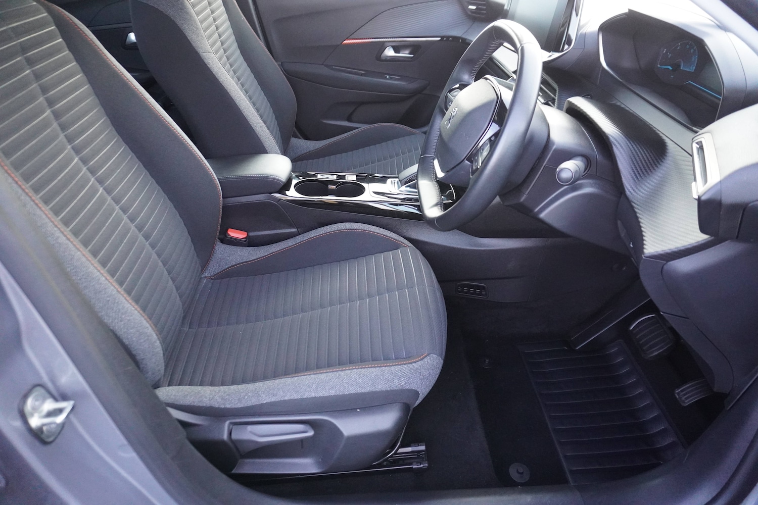 Used Peugeot 208 for sale - 77223327: Photo 29