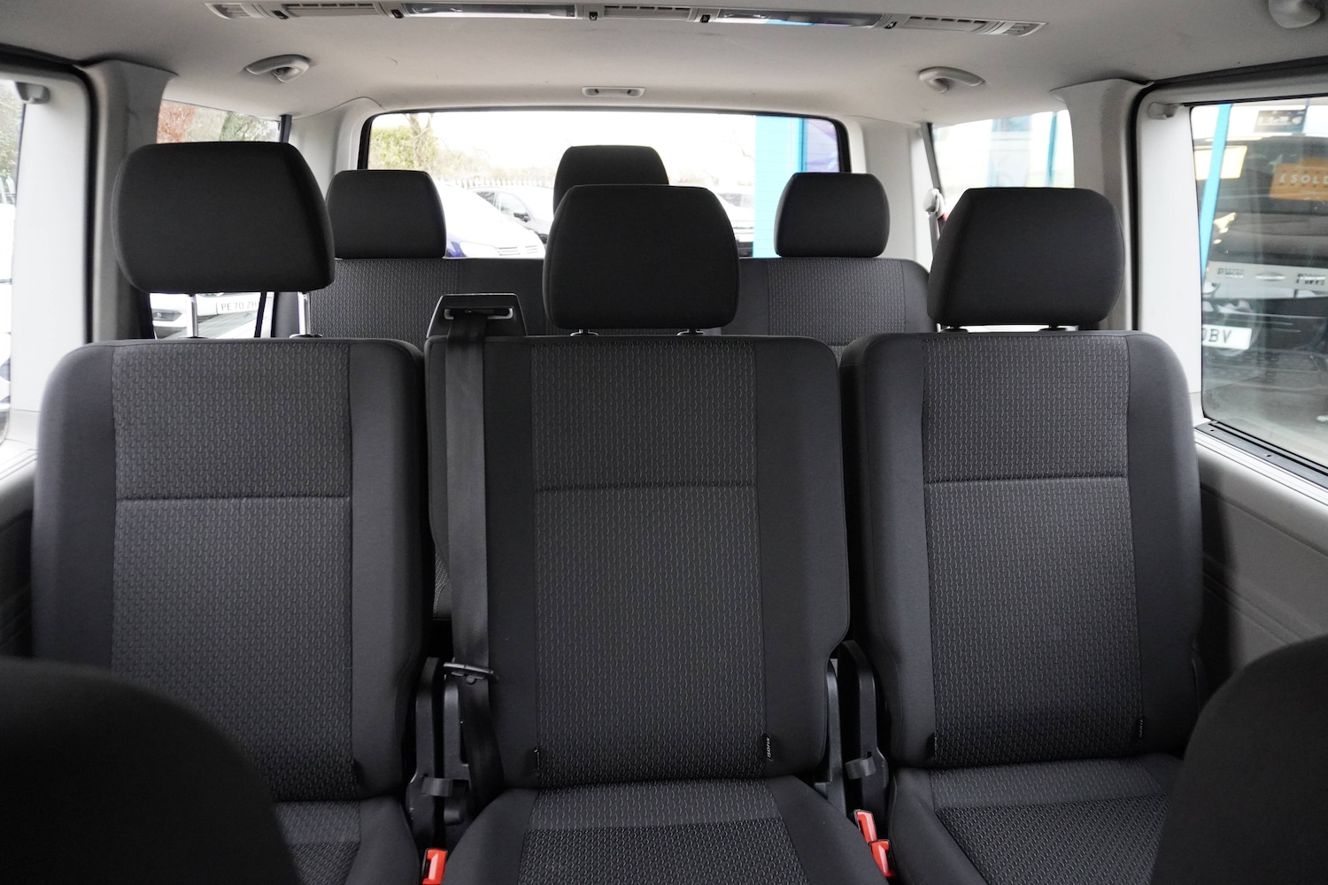 Used Volkswagen Transporter 2018 for sale - 76598621: Photo 12