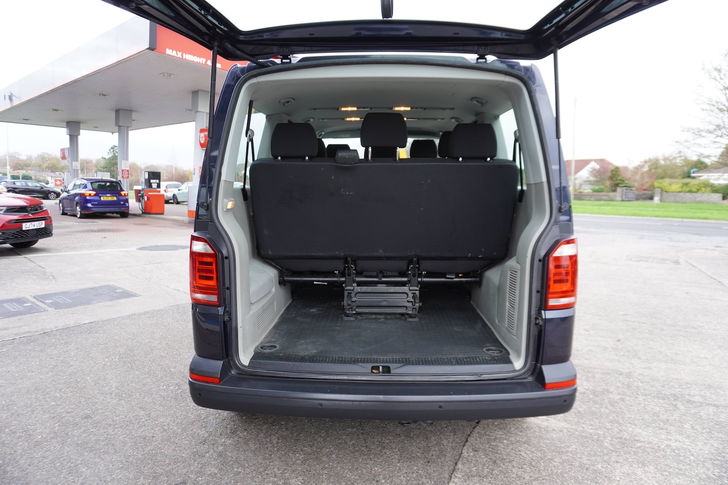 Used Volkswagen Transporter 2018 for sale - 76598621: Photo 14