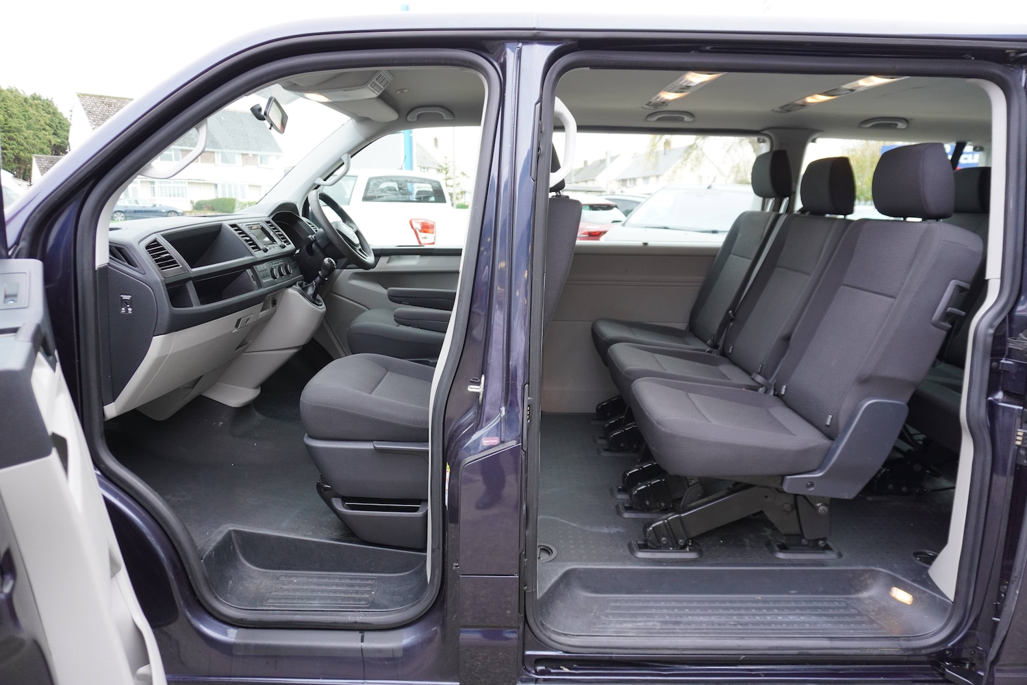 Used Volkswagen Transporter 2018 for sale - 76598621: Photo 23