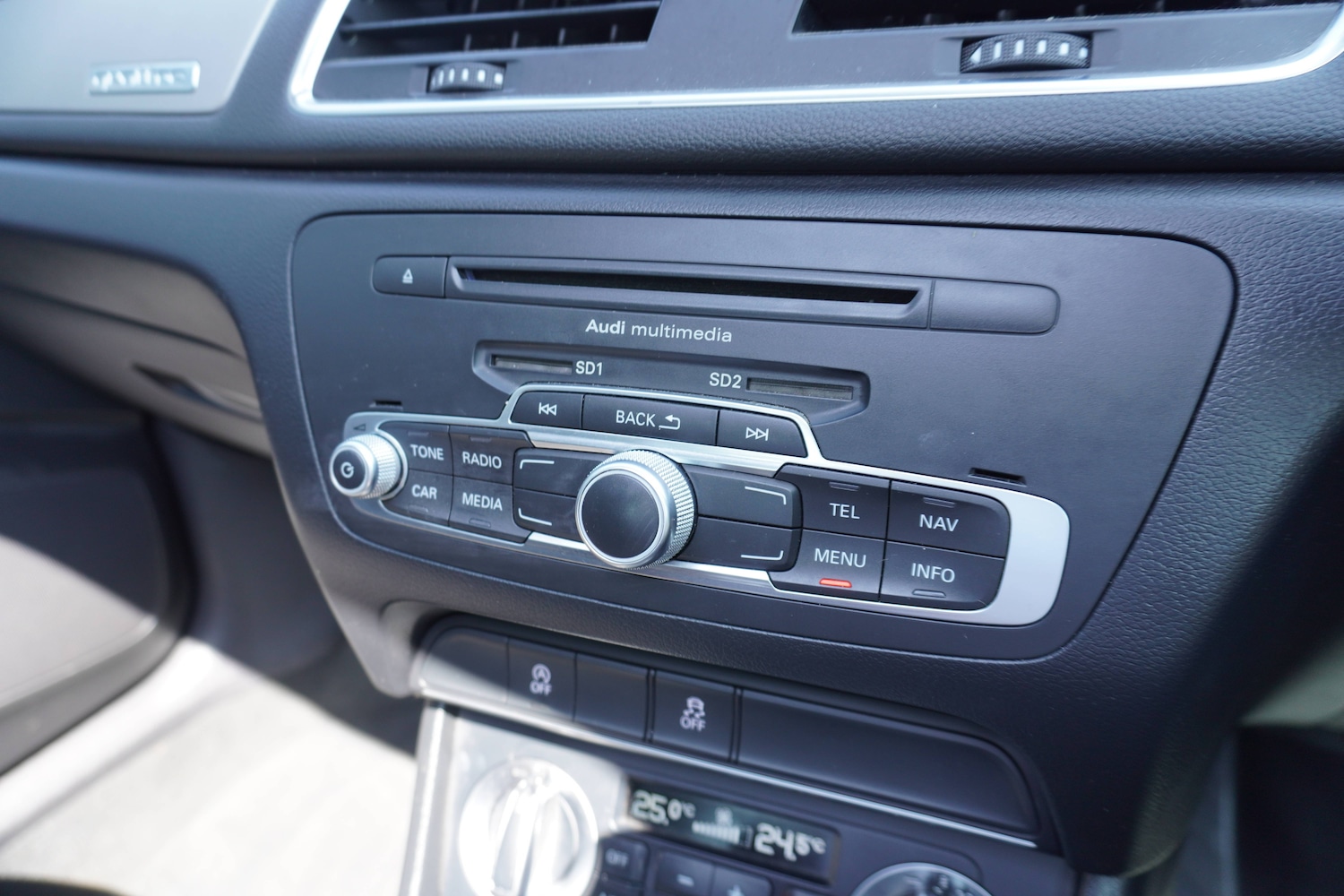 Used Audi Q3 2013 for sale - 76598676: Photo 21