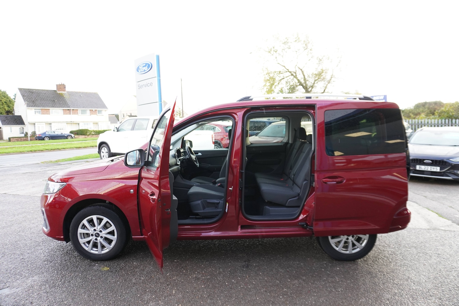 Used Ford Tourneo Connect 2024 for sale - 76598613: Photo 18