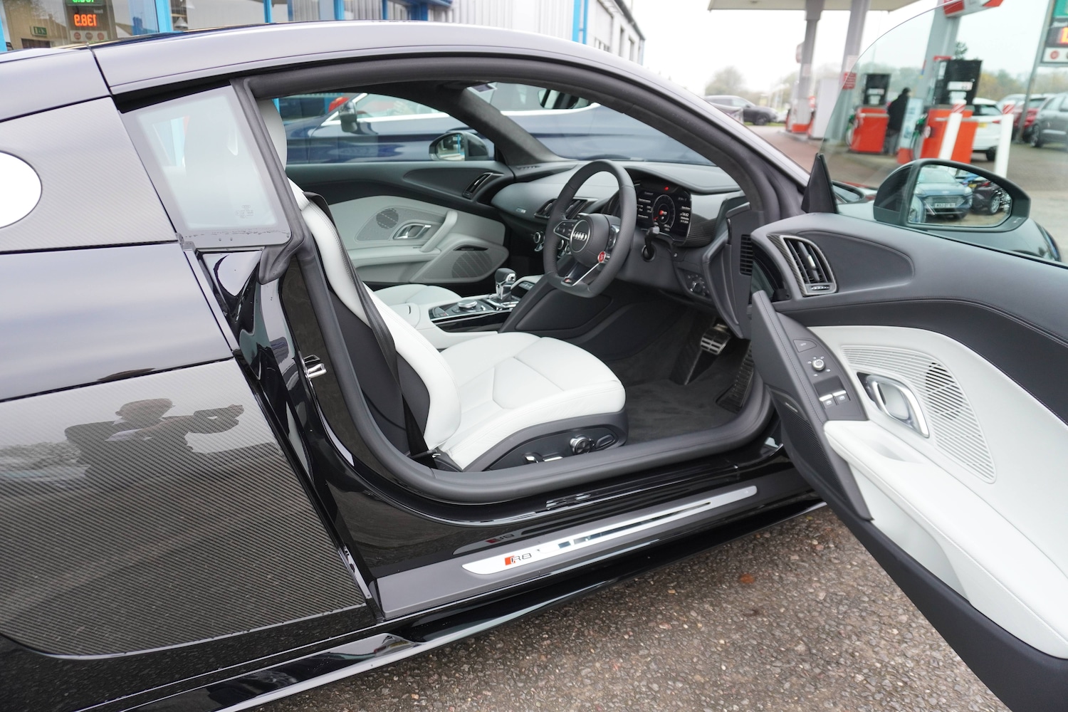 Used Audi R8 2024 for sale - 76598701: Photo 5