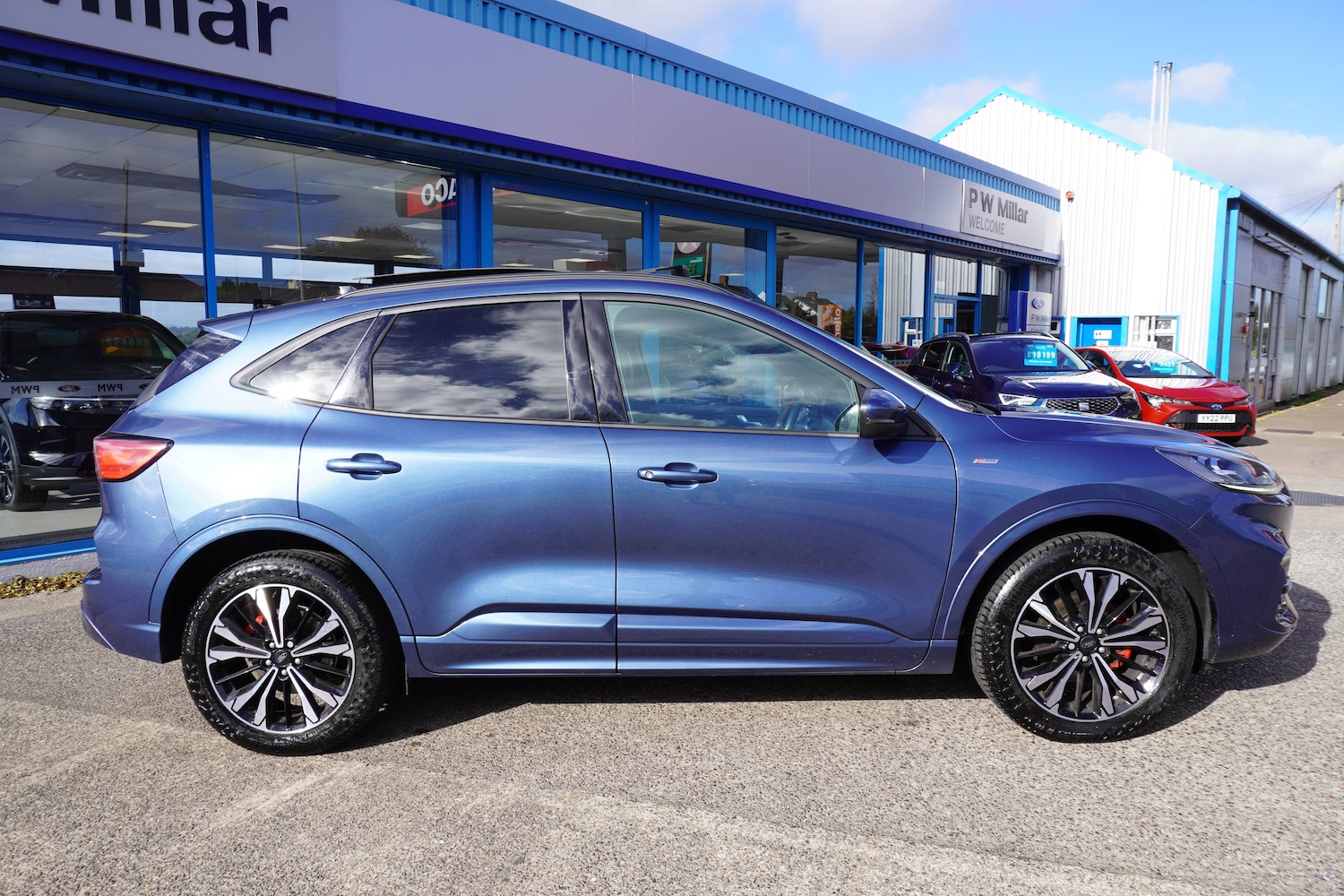 Used Ford Kuga 2022 for sale - 76598603: Photo 2