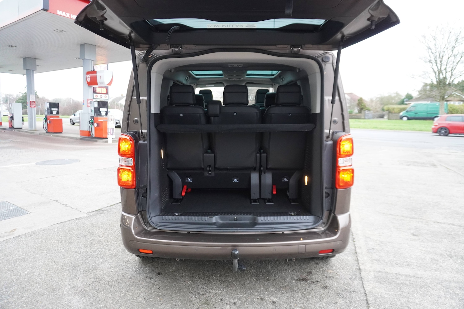 Used Peugeot Traveller 2020 for sale - 77199239: Photo 18