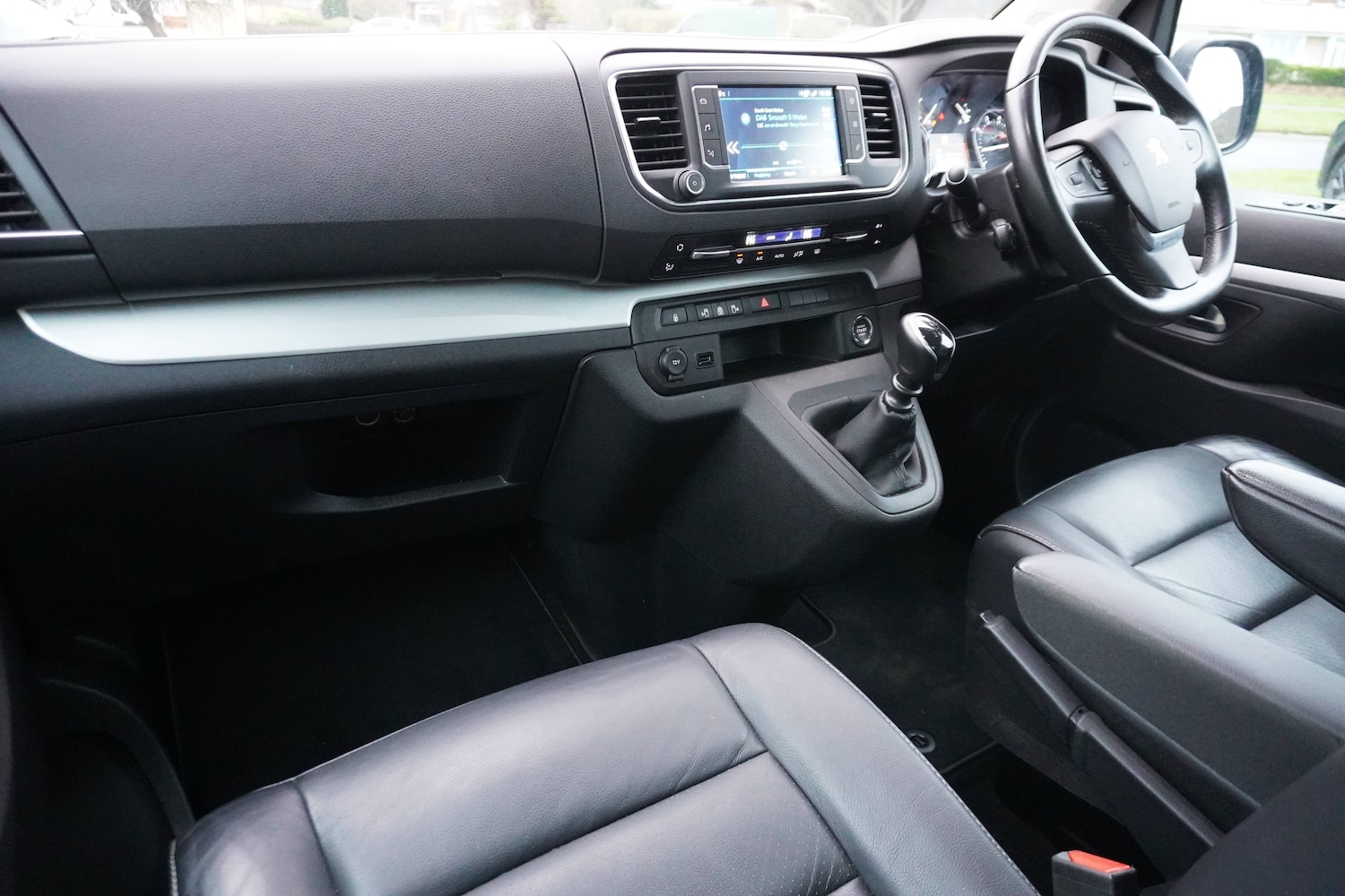 Used Peugeot Traveller 2020 for sale - 77199239: Photo 27