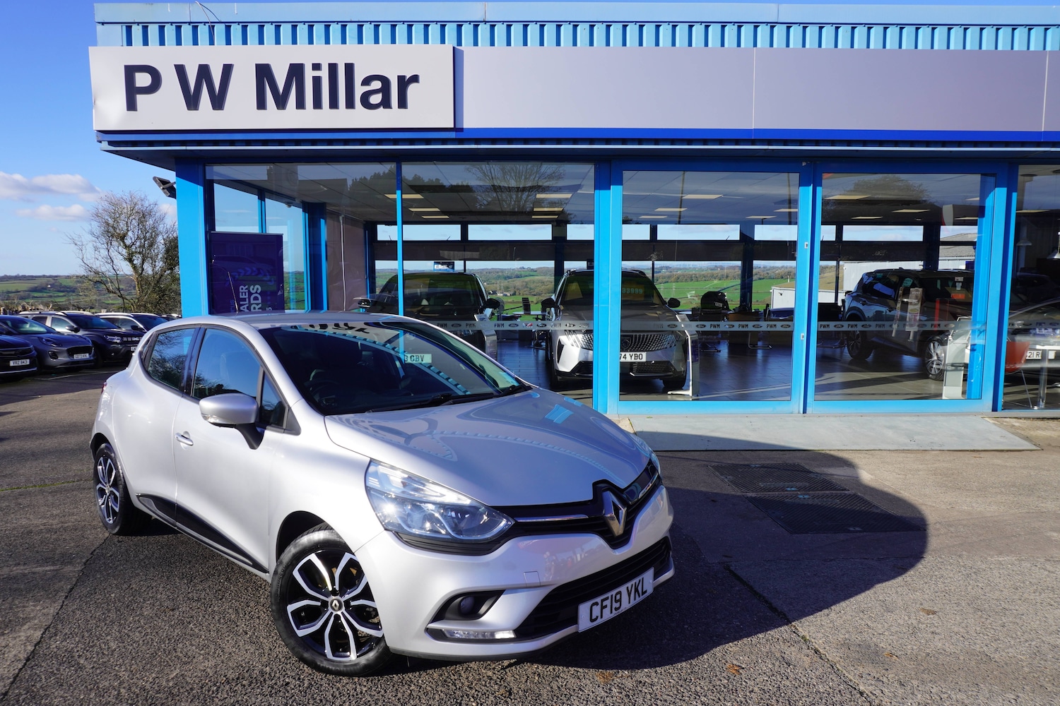Used Renault Clio 2025 for sale - 76598695: Photo 1