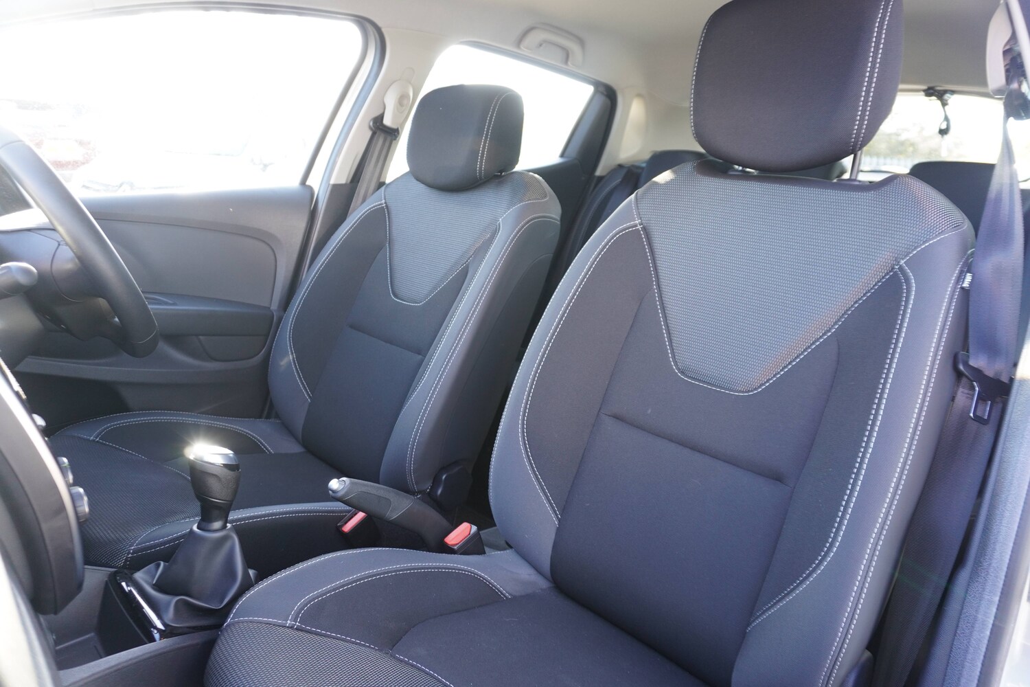 Used Renault Clio 2025 for sale - 76598695: Photo 8