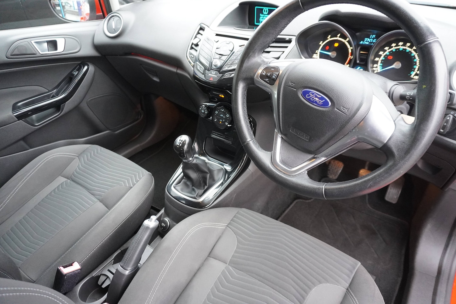 Used Ford Fiesta 2015 for sale - 77223329: Photo 3