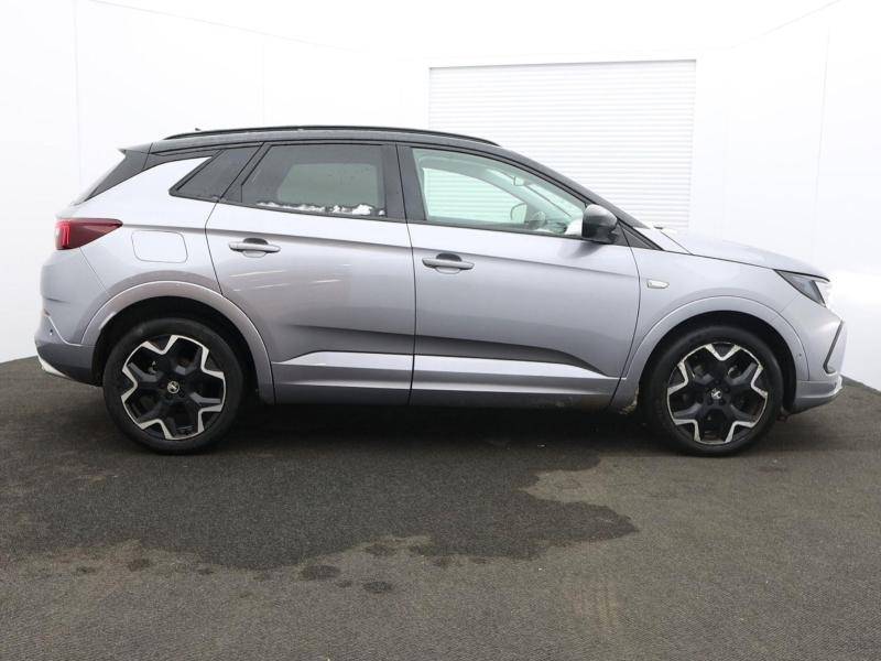 Used Vauxhall Grandland 2022 for sale - 77226109: Photo 2