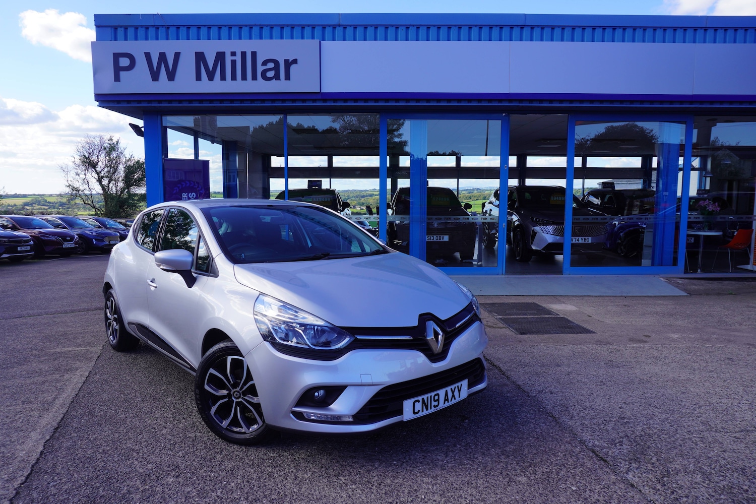 Used Renault Clio 2025 for sale - 76598717: Photo 1