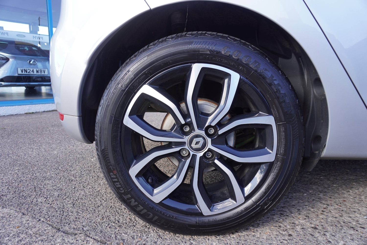 Used Renault Clio 2025 for sale - 76598717: Photo 24