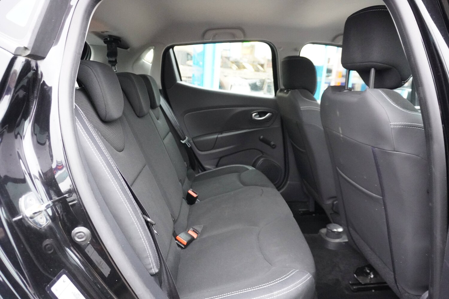 Used Renault Clio for sale - 76598673: Photo 17