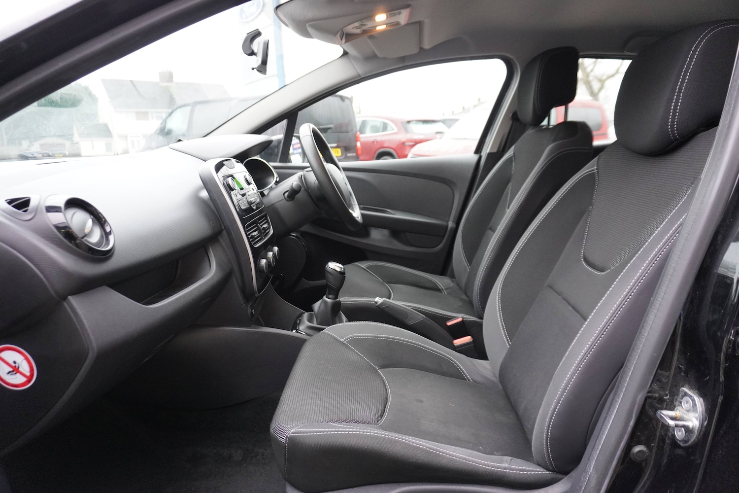 Used Renault Clio for sale - 76598673: Photo 8