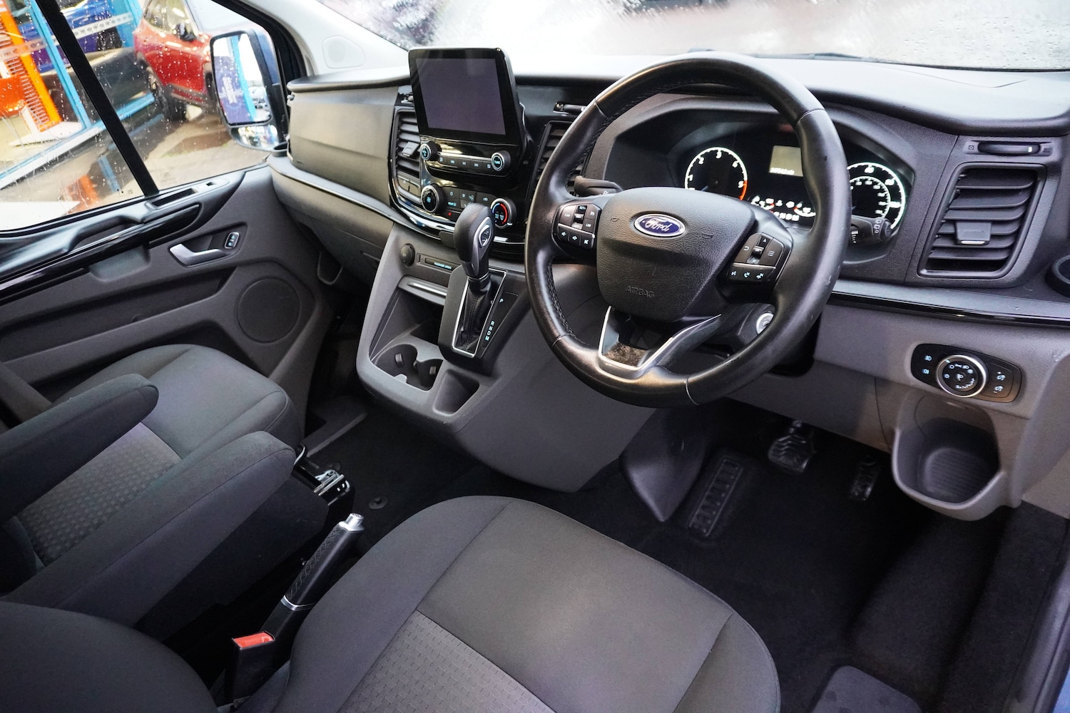 Used Ford Tourneo Custom 2022 for sale - 76598612: Photo 4