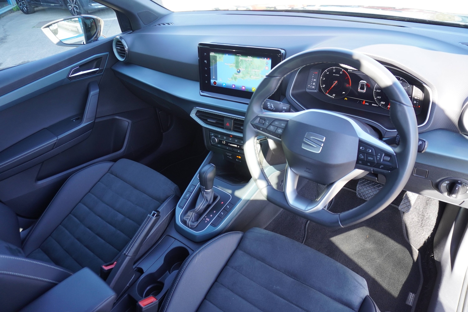 Used SEAT Arona 2024 for sale - 77152418: Photo 4