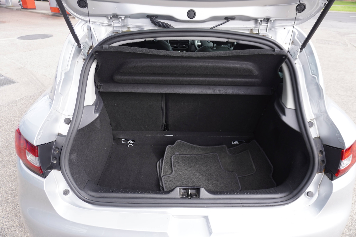 Used Renault Clio 2025 for sale - 76598679: Photo 12