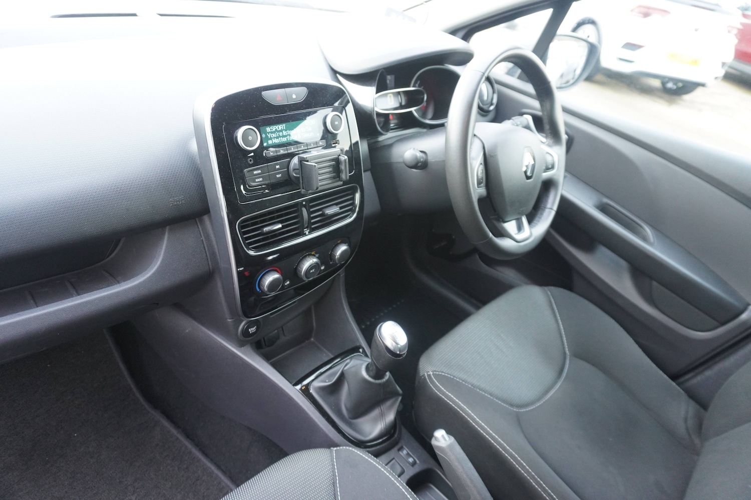 Used Renault Clio 2025 for sale - 76819559: Photo 18