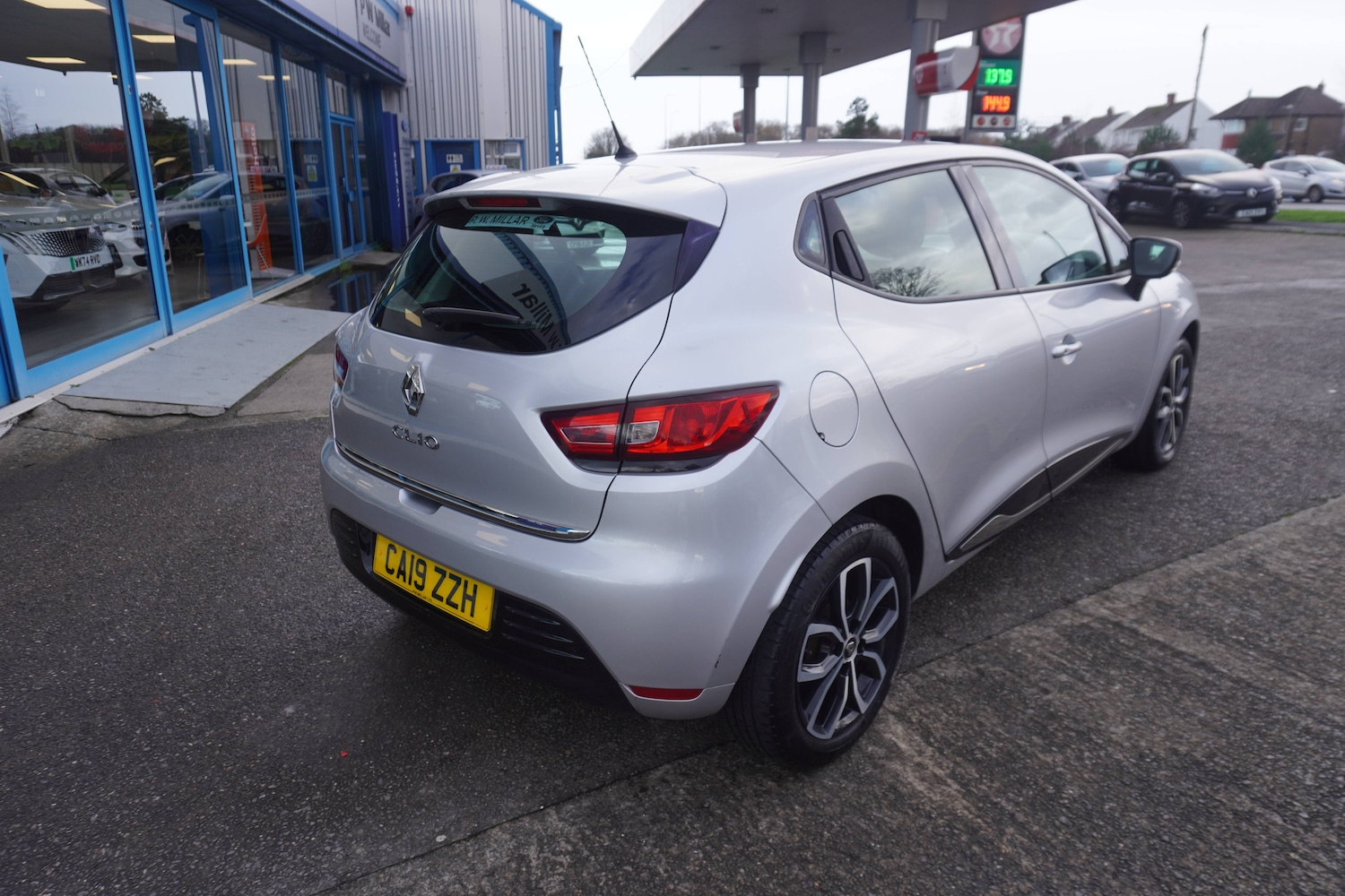 Used Renault Clio 2025 for sale - 76819559: Photo 3