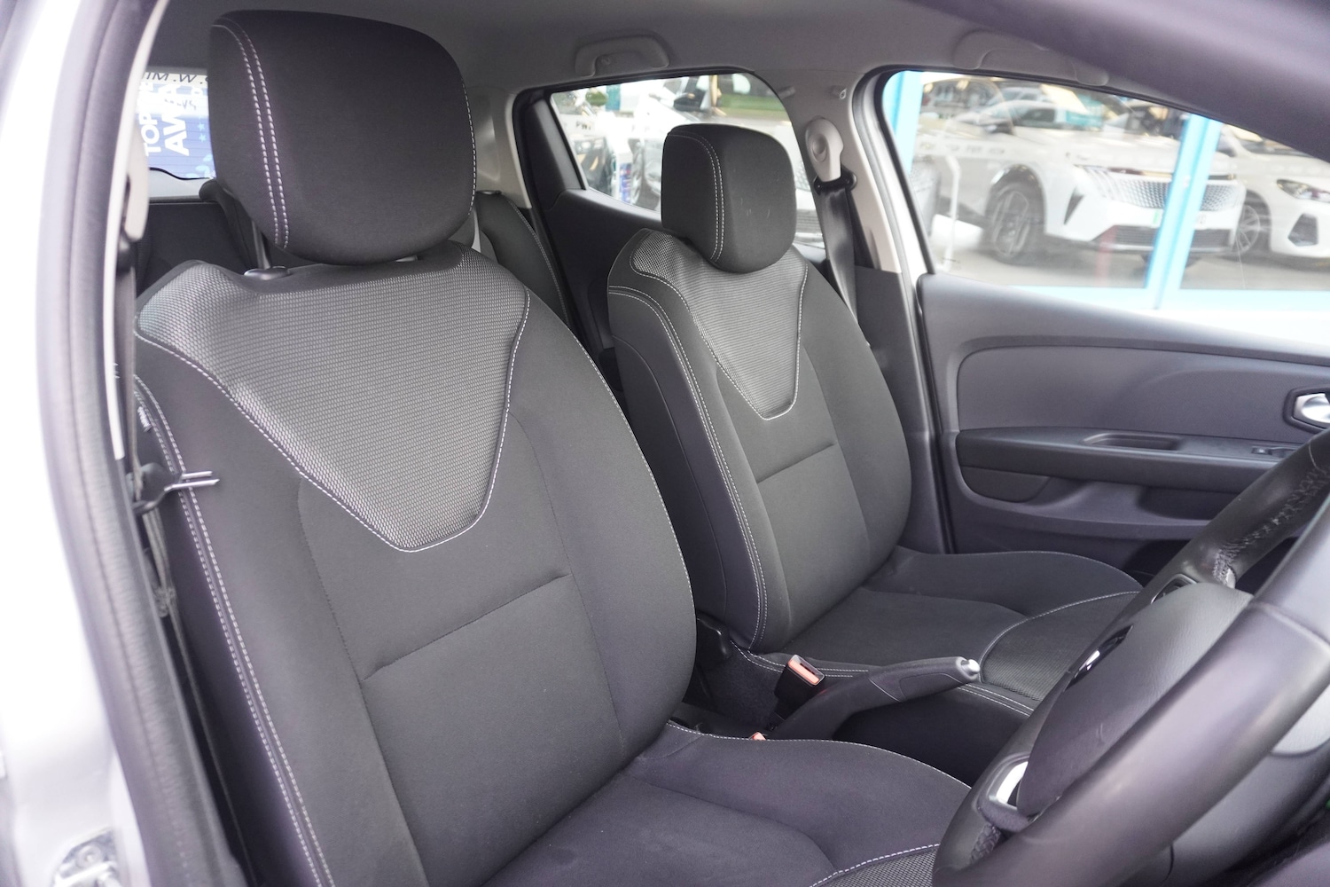 Used Renault Clio 2025 for sale - 76819559: Photo 7