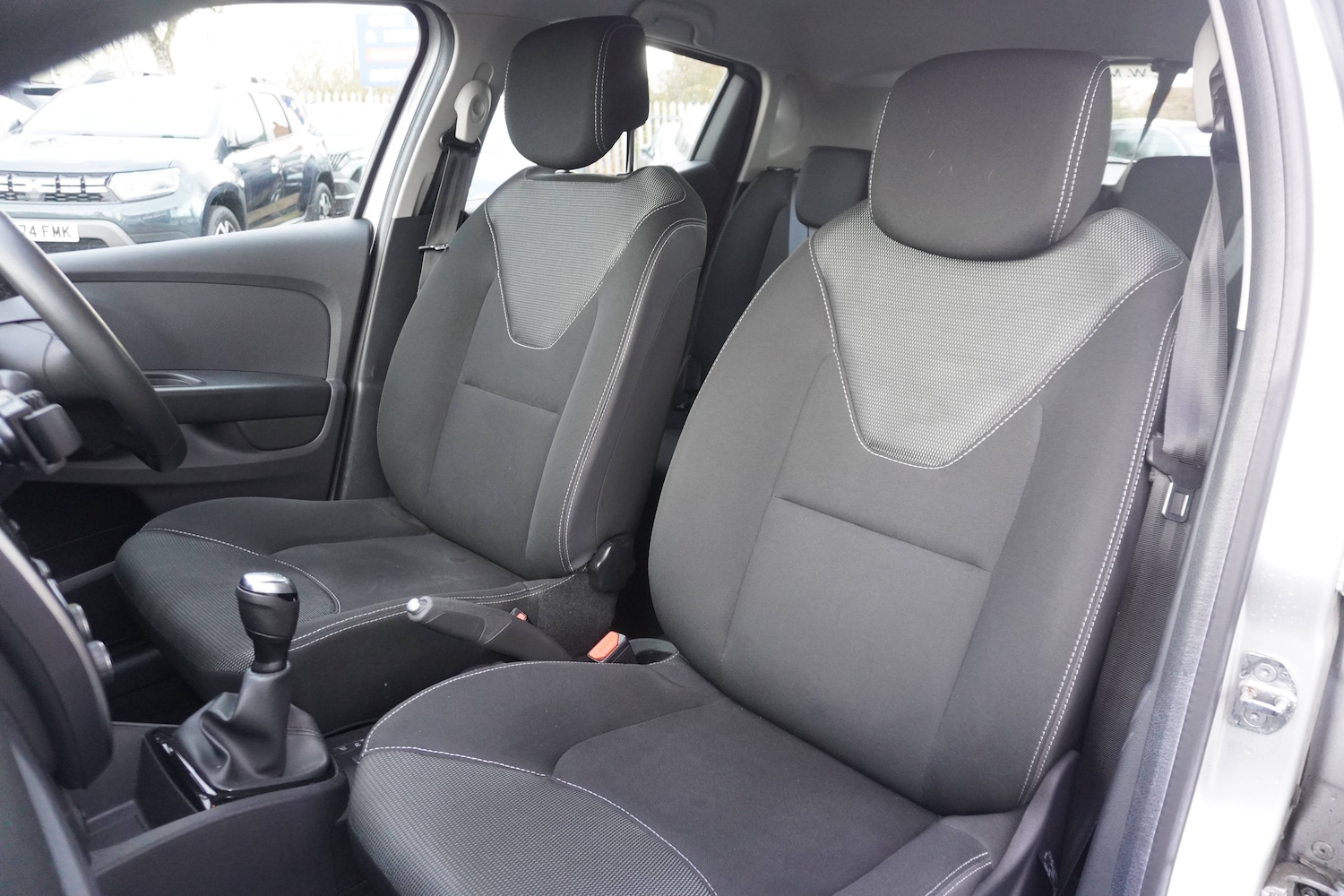 Used Renault Clio 2025 for sale - 76819559: Photo 8