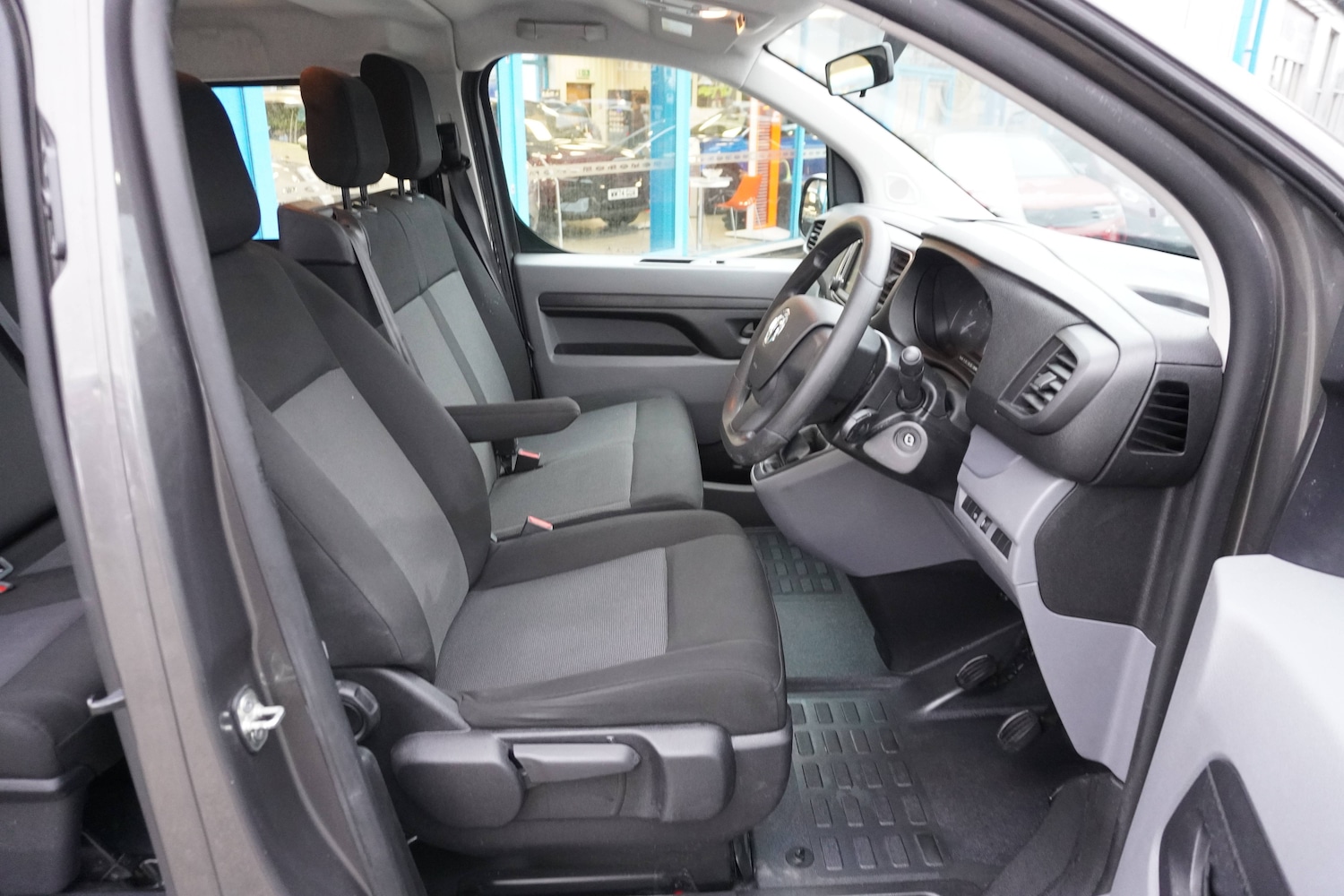 Used Vauxhall Vivaro Life 2022 for sale - 76598626: Photo 5