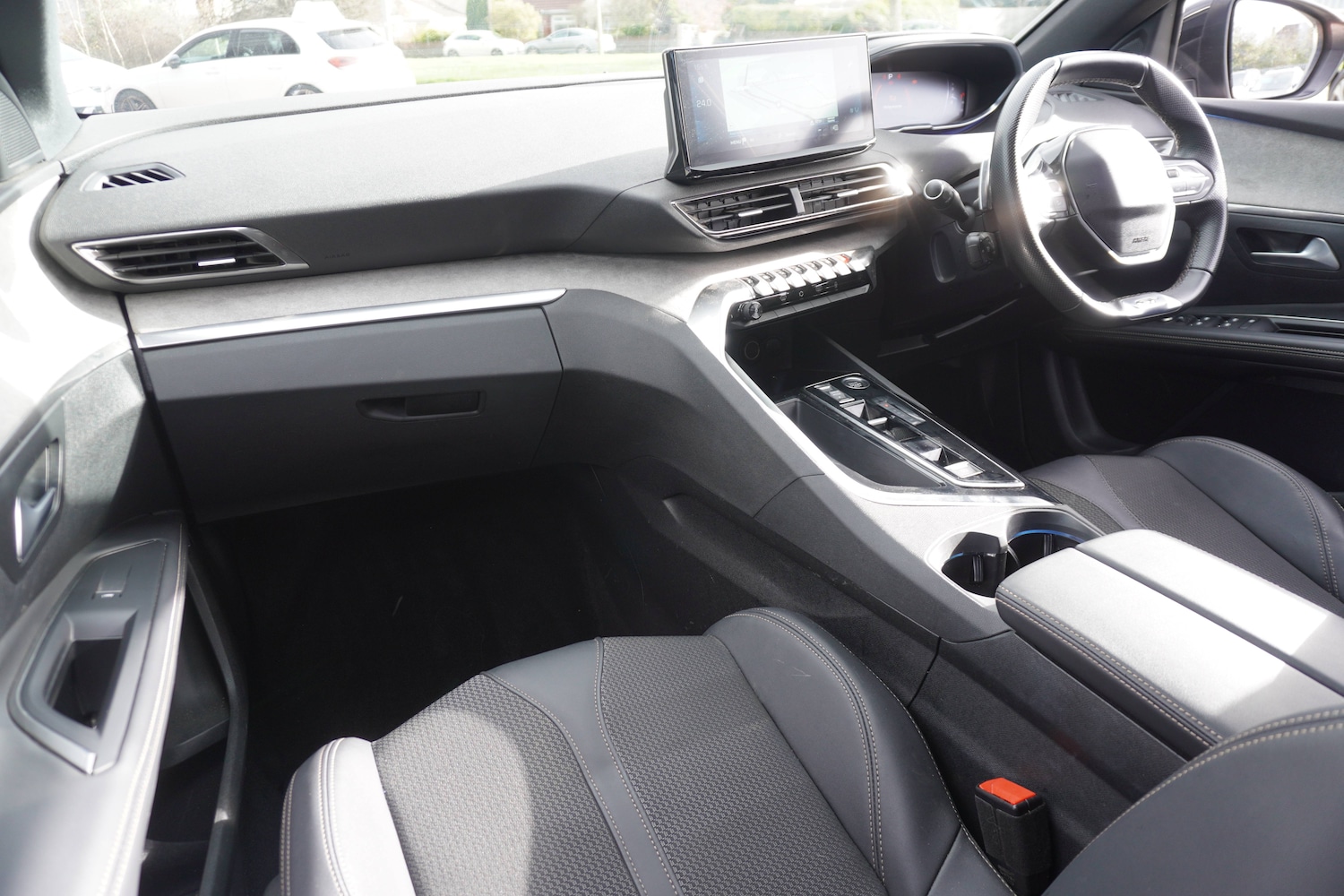 Used Peugeot 5008 2023 for sale - 76598703: Photo 4