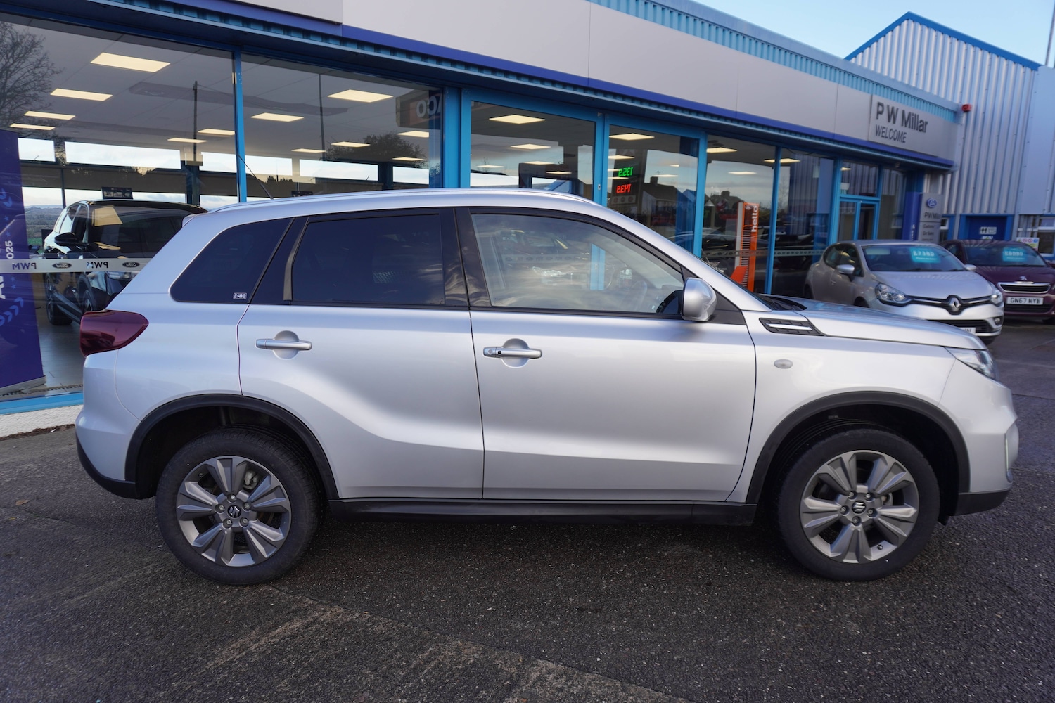 Used Suzuki Vitara 2022 for sale - 76627449: Photo 2