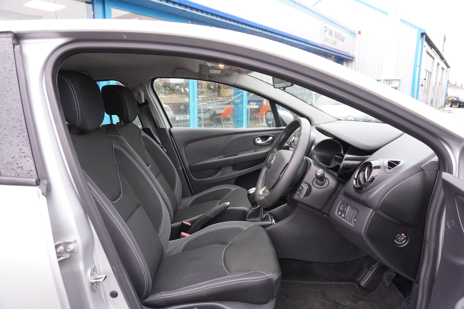 Used Renault Clio 2025 for sale - 76598607: Photo 8