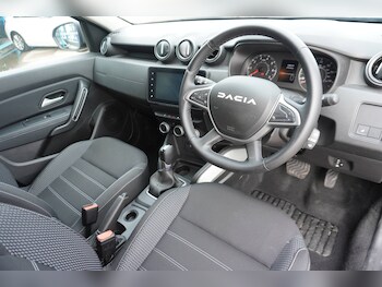 Used Dacia Duster 2025 for sale - 76598645: Photo