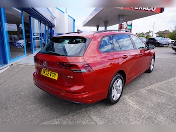 Used Volkswagen Golf 2022 for sale - 76598641: Photo