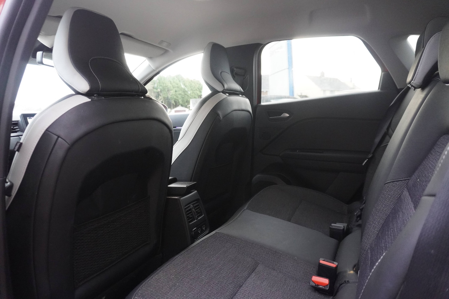 Used Renault Captur 2024 for sale - 76879647: Photo 10