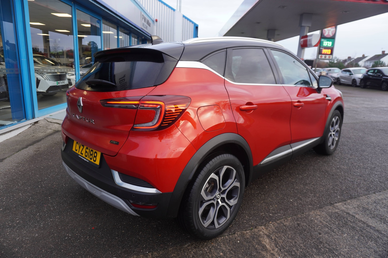 Used Renault Captur 2024 for sale - 76879647: Photo 3