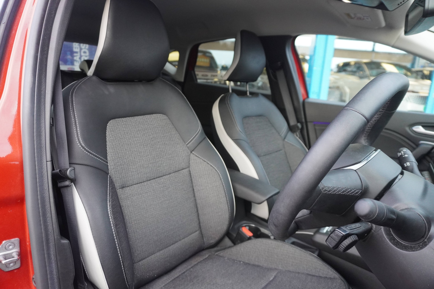 Used Renault Captur 2024 for sale - 76879647: Photo 5