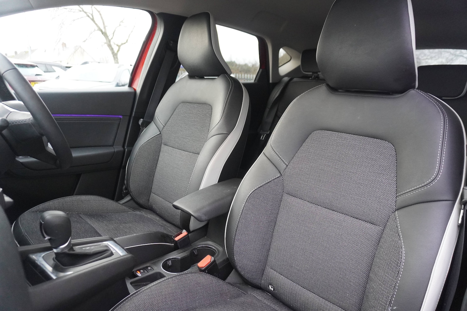 Used Renault Captur 2024 for sale - 76879647: Photo 9