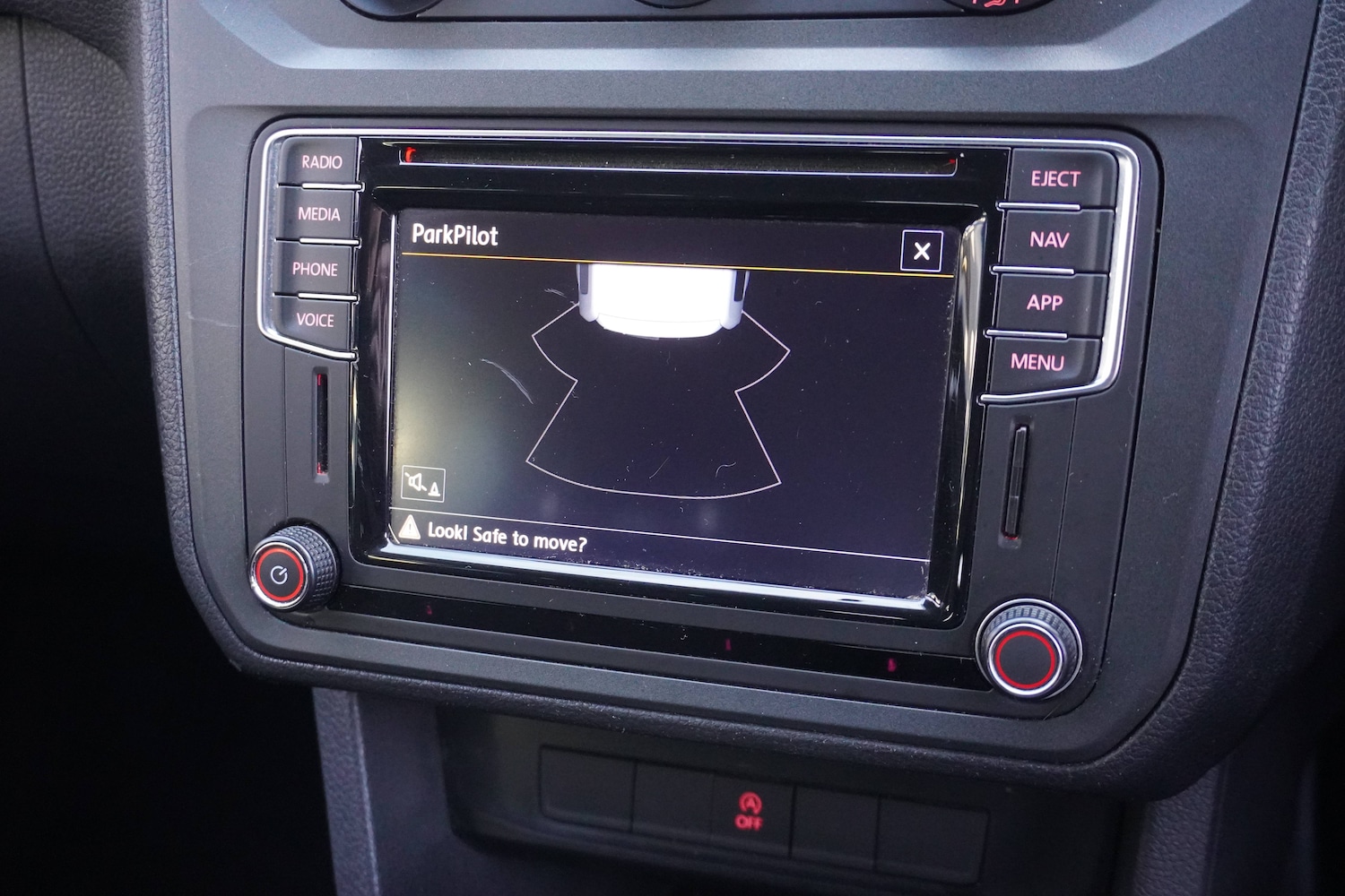 Used Volkswagen Caddy Maxi Life 2018 for sale - 76931465: Photo 32