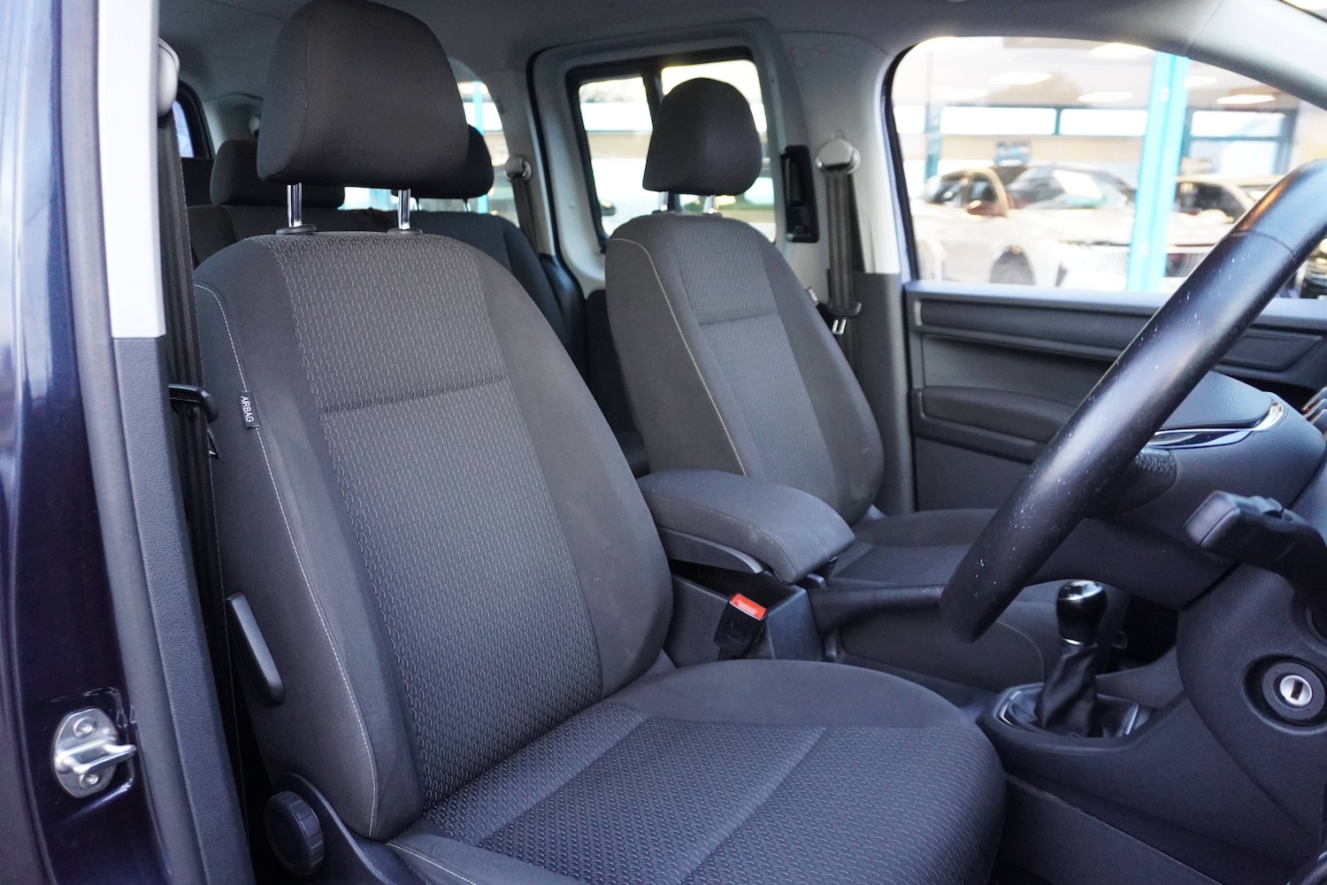 Used Volkswagen Caddy Maxi Life 2018 for sale - 76931465: Photo 7